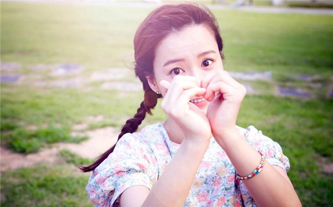 经历风雨终见彩虹，晚年生活幸福的星座女