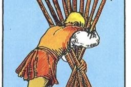 塔罗牌权杖十正位事业财运发展如何？权杖十正位事业财富结果