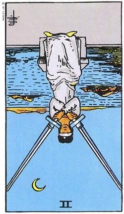 宝剑二逆位他想复合吗？宝剑二逆位复合有望吗？